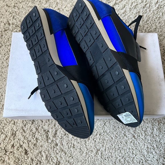 Brand new balenciaga runner sneakers.Dustbag.Box too,just dirty(bought as is) - Picture 4 of 5